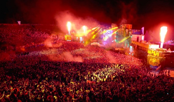 Namn:  Tomorrowland 2012.jpg
Visningar: 959
Storlek:  101,3 KB