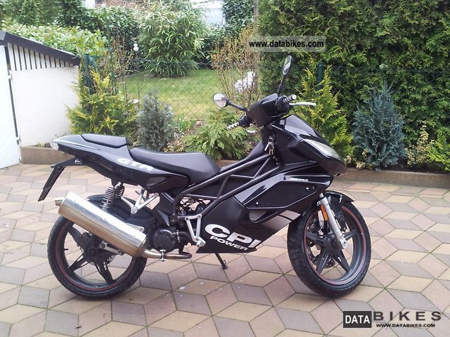 Namn:  cpi__gtr_50_black_ccm_2550_papers_2007_1_lgw.jpg
Visningar: 970
Storlek:  95,1 KB