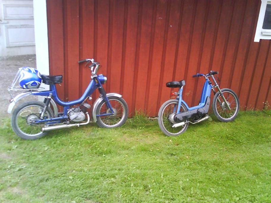 bild på min compakt och kompisens trimmade ciao.