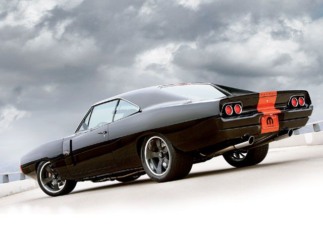 Namn:  0707_mopp_01_z+1970_dodge_charger+rear_view.jpg
Visningar: 695
Storlek:  38,5 KB