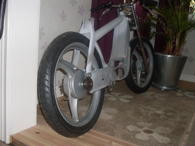 Namn:  ciao1.jpg
Visningar: 422
Storlek:  91,7 KB