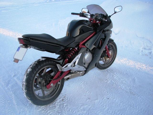 Kawasaki ER6F -06