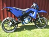 Ny Servad av Cm-Cykel (Teg) 
Ny cylinder,Kolv,top 50cc (Aluminium) 
Bytt tändstift 
Fälgtape Vit 
Ny Kedja 
Handskydd 
Ny Svingarmsaxel...