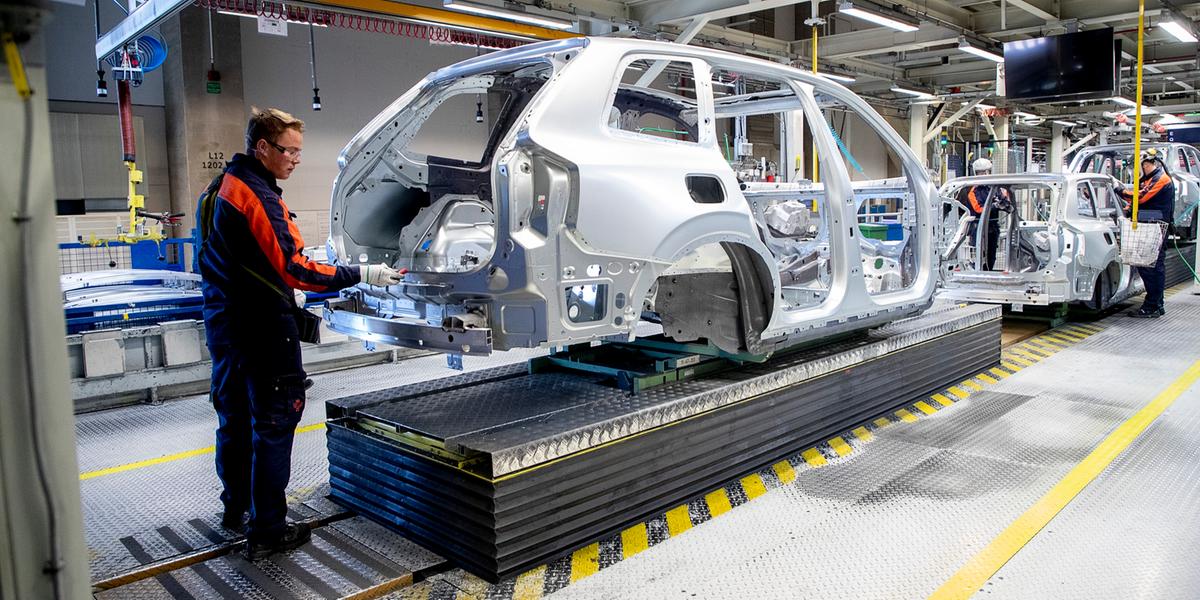 Volvo Cars stoppar produktionen i Gent