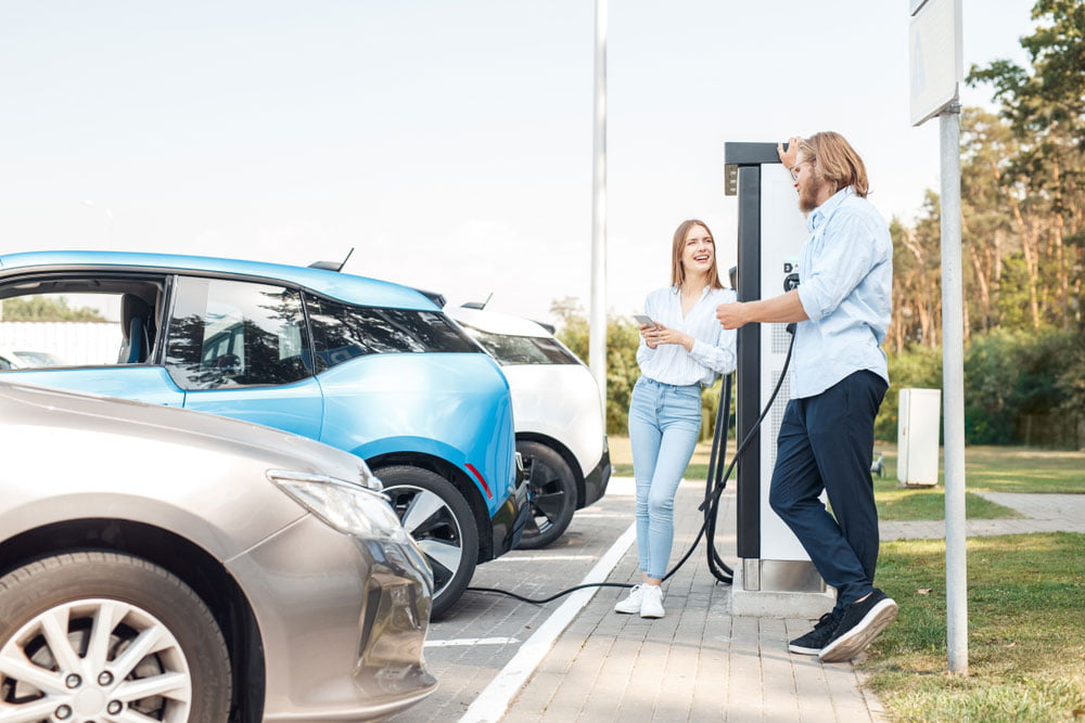 Statistik: Globala försäljningen av elbilar och laddbara bilar 2021 summerat – Tesla i topp