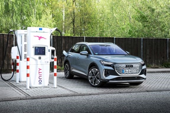Audi Q4 uppgraderas – får snabbare laddning