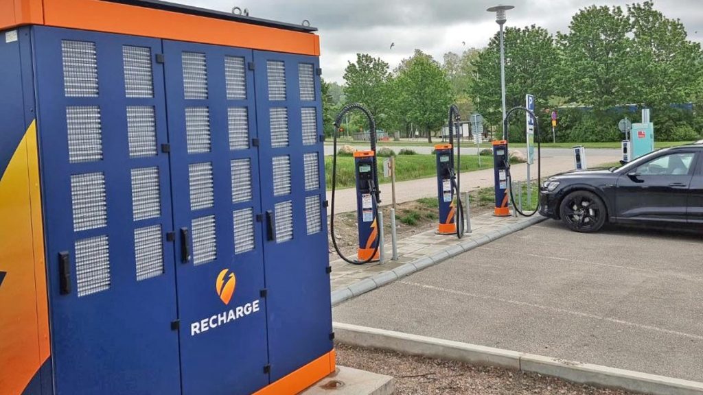 Recharge öppnar smart laddstation i Ljungskile – en av många planerade