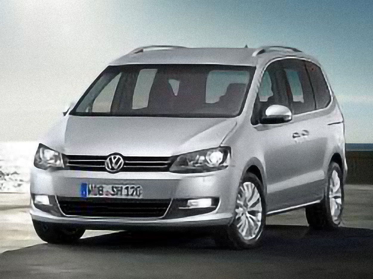 Volkswagen Sharan 2.0 TSI – årsmodell 2011 i bild Bild på Volkswagen Sharan 2.0 TSI – årsmodell 2011