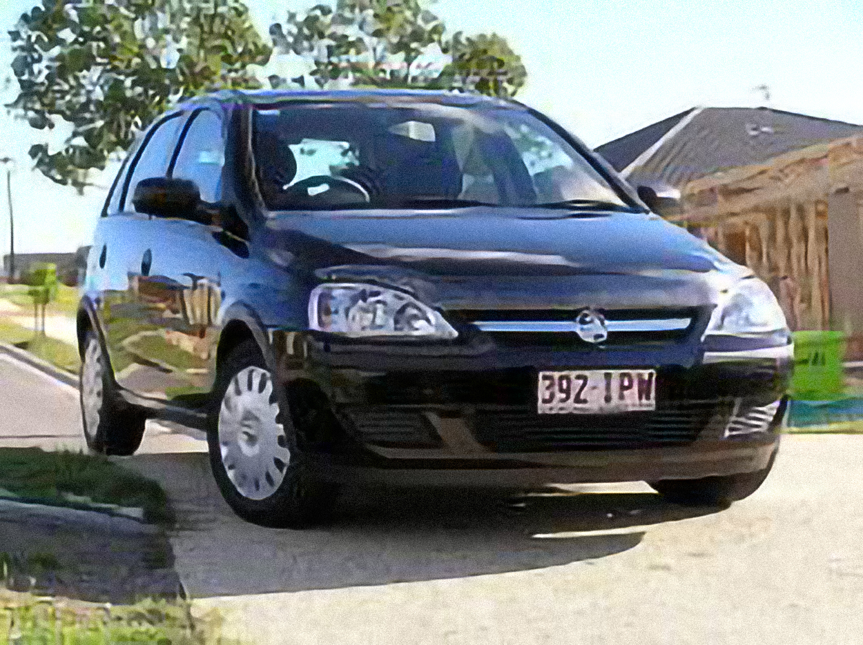 Holden Barina Automatic – årsmodell 2004 i bild Bild på Holden Barina Automatic – årsmodell 2004