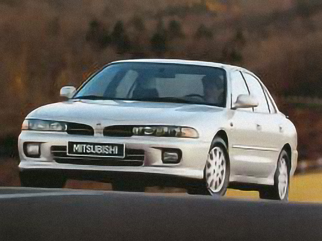 Mitsubishi Galant – årsmodell 1995 i bild Bild på Mitsubishi Galant – årsmodell 1995