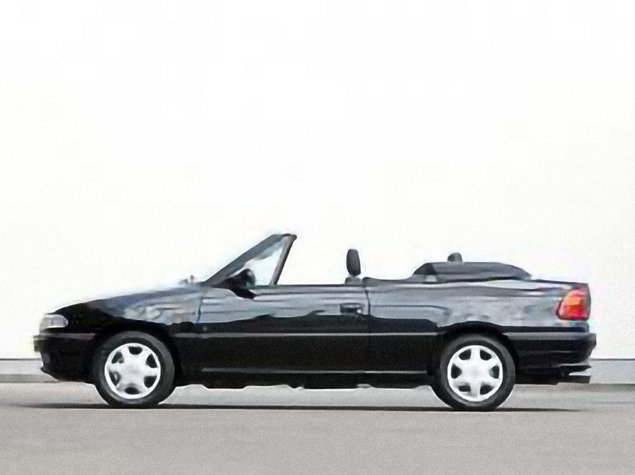 Vauxhall Astra – årsmodell 1991 i bild Bild på Vauxhall Astra – årsmodell 1991