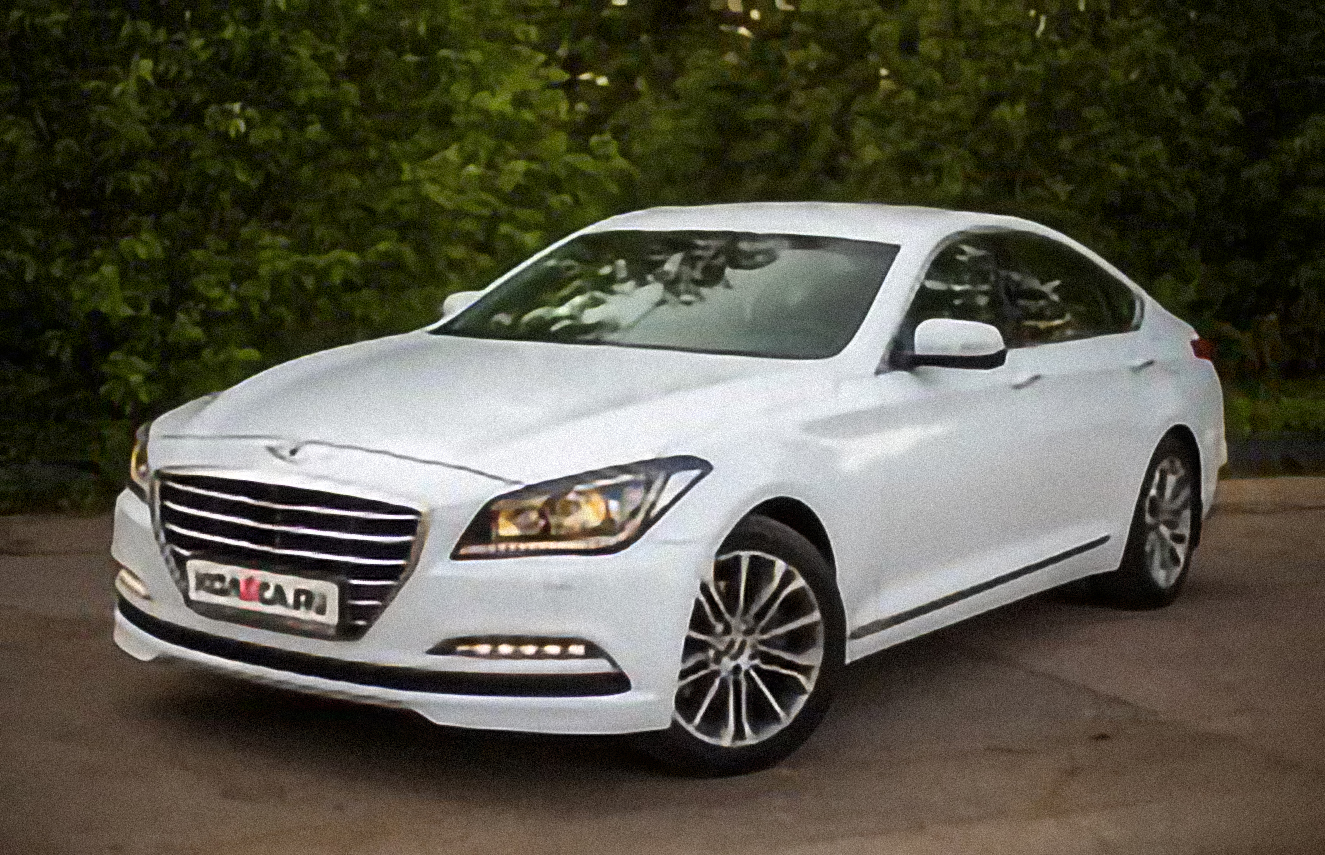 Hyundai Genesis 5.0 4dr Sedan (5.0L 8cyl 8A) – årsmodell 2015 i bild Bild på Hyundai Genesis 5.0 4dr Sedan (5.0L 8cyl 8A) – årsmodell 2015