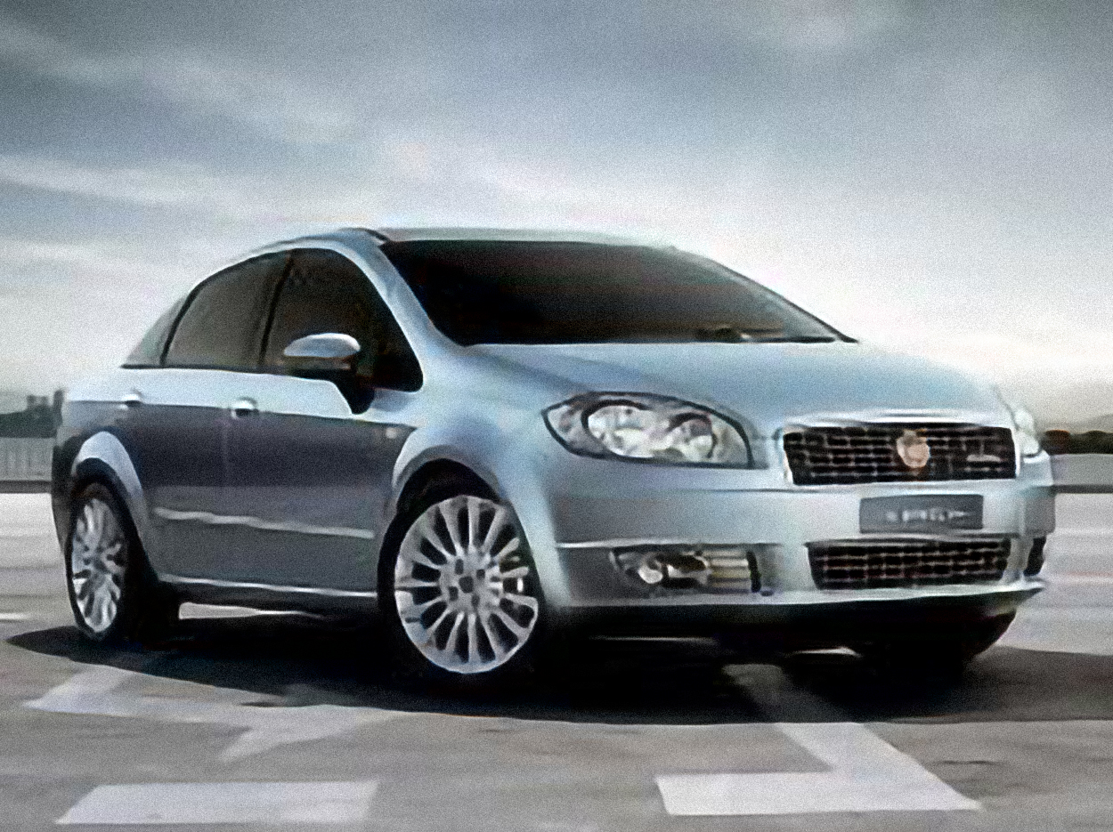Fiat Linea 1.3 Multijet – årsmodell 2012 i bild Bild på Fiat Linea 1.3 Multijet – årsmodell 2012