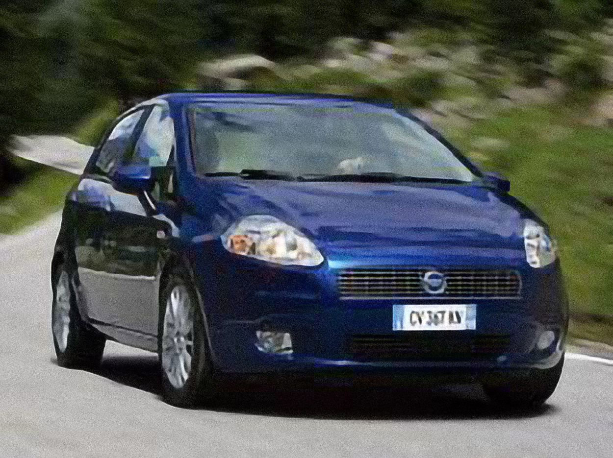 Fiat Grande Punto 1.4 Active – årsmodell 2010 i bild Bild på Fiat Grande Punto 1.4 Active – årsmodell 2010