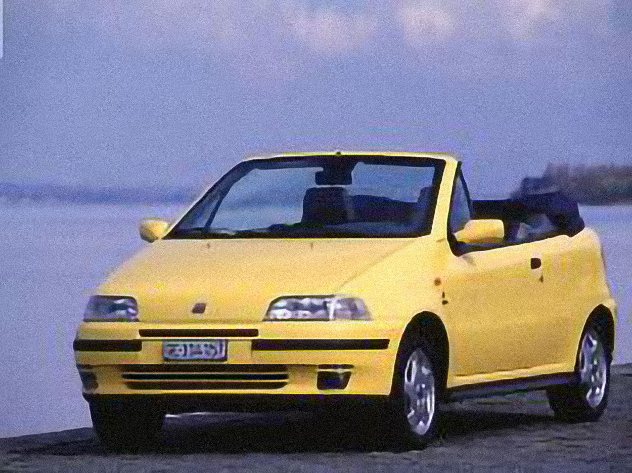 Fiat Punto 1.7 D – årsmodell 1994 i bild Bild på Fiat Punto 1.7 D – årsmodell 1994