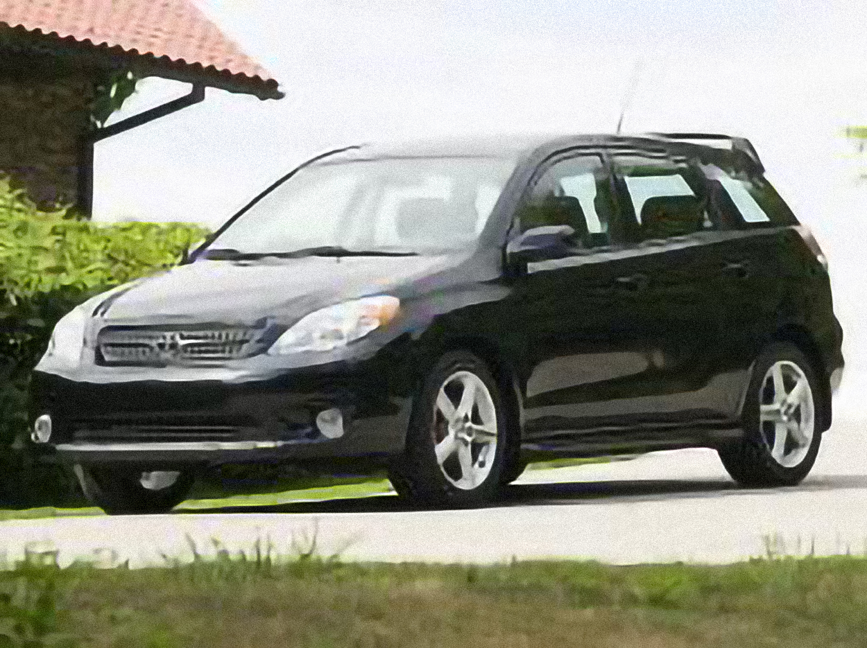 Toyota Matrix XR – årsmodell 2008 i bild Bild på Toyota Matrix XR – årsmodell 2008