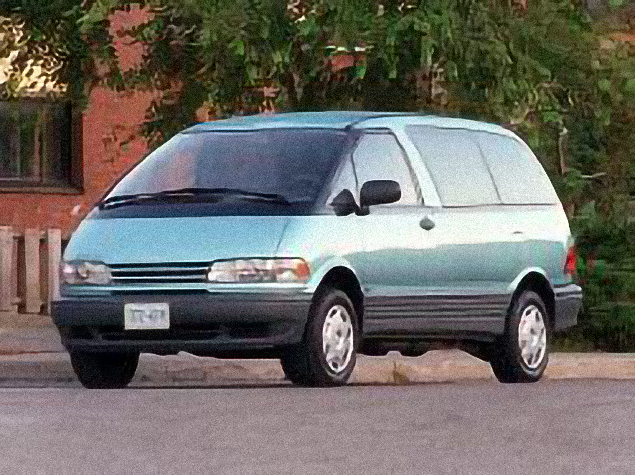 Toyota Previa – årsmodell 1999 i bild Bild på Toyota Previa – årsmodell 1999