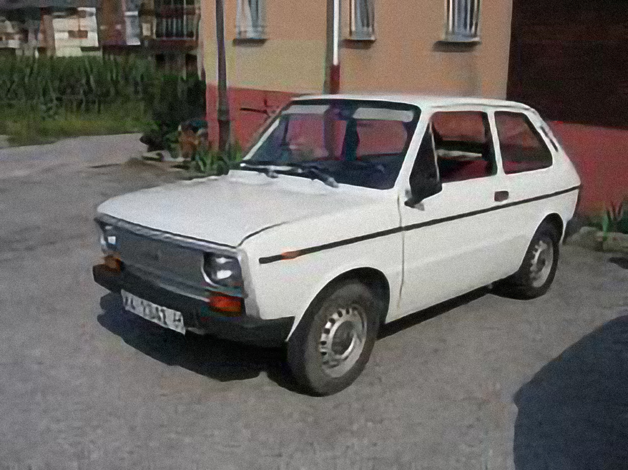 Seat 133 – årsmodell 1974 i bild Bild på Seat 133 – årsmodell 1974