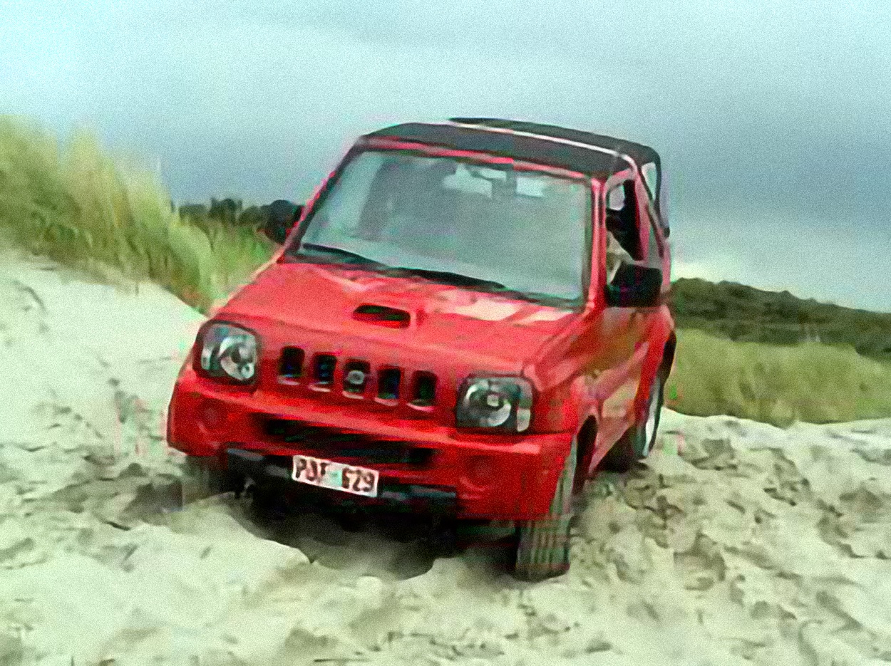 Suzuki Jimny Cabriolet – årsmodell 2002 i bild Bild på Suzuki Jimny Cabriolet – årsmodell 2002