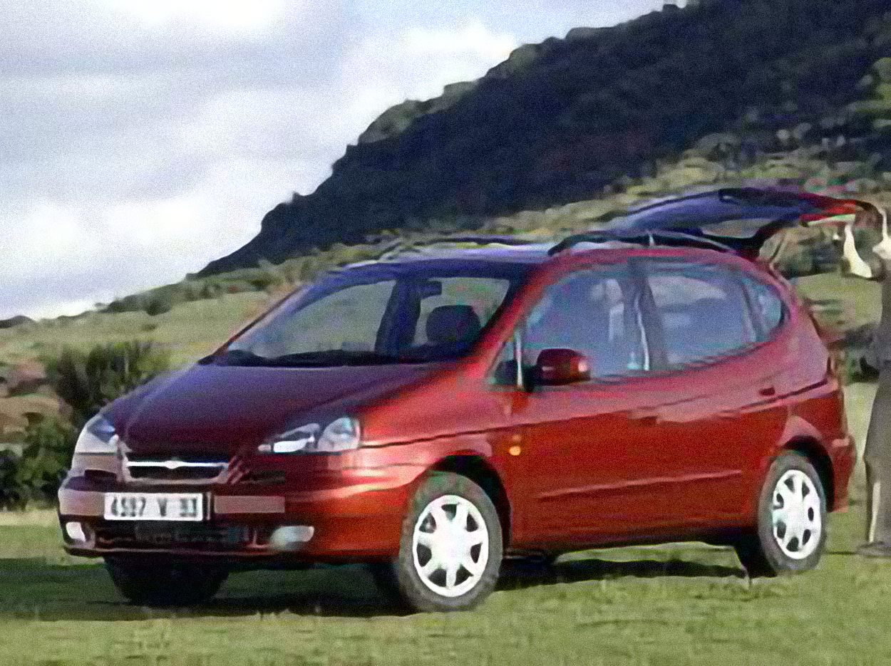 Chevrolet Rezzo 1.6 SE – årsmodell 2007 i bild Bild på Chevrolet Rezzo 1.6 SE – årsmodell 2007