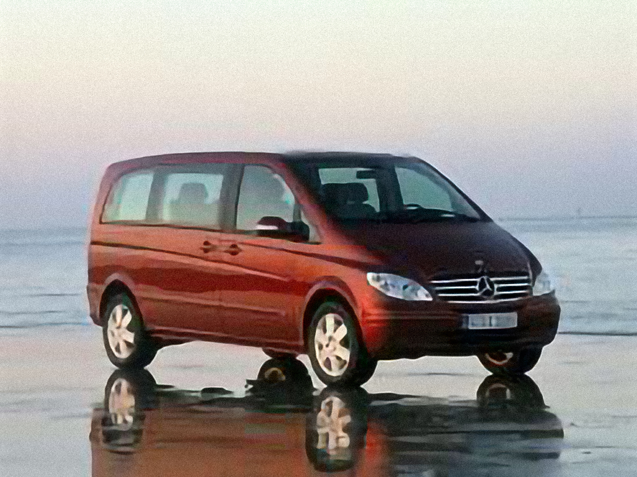 Mercedes-Benz Viano – årsmodell 2003 i bild Bild på Mercedes-Benz Viano – årsmodell 2003