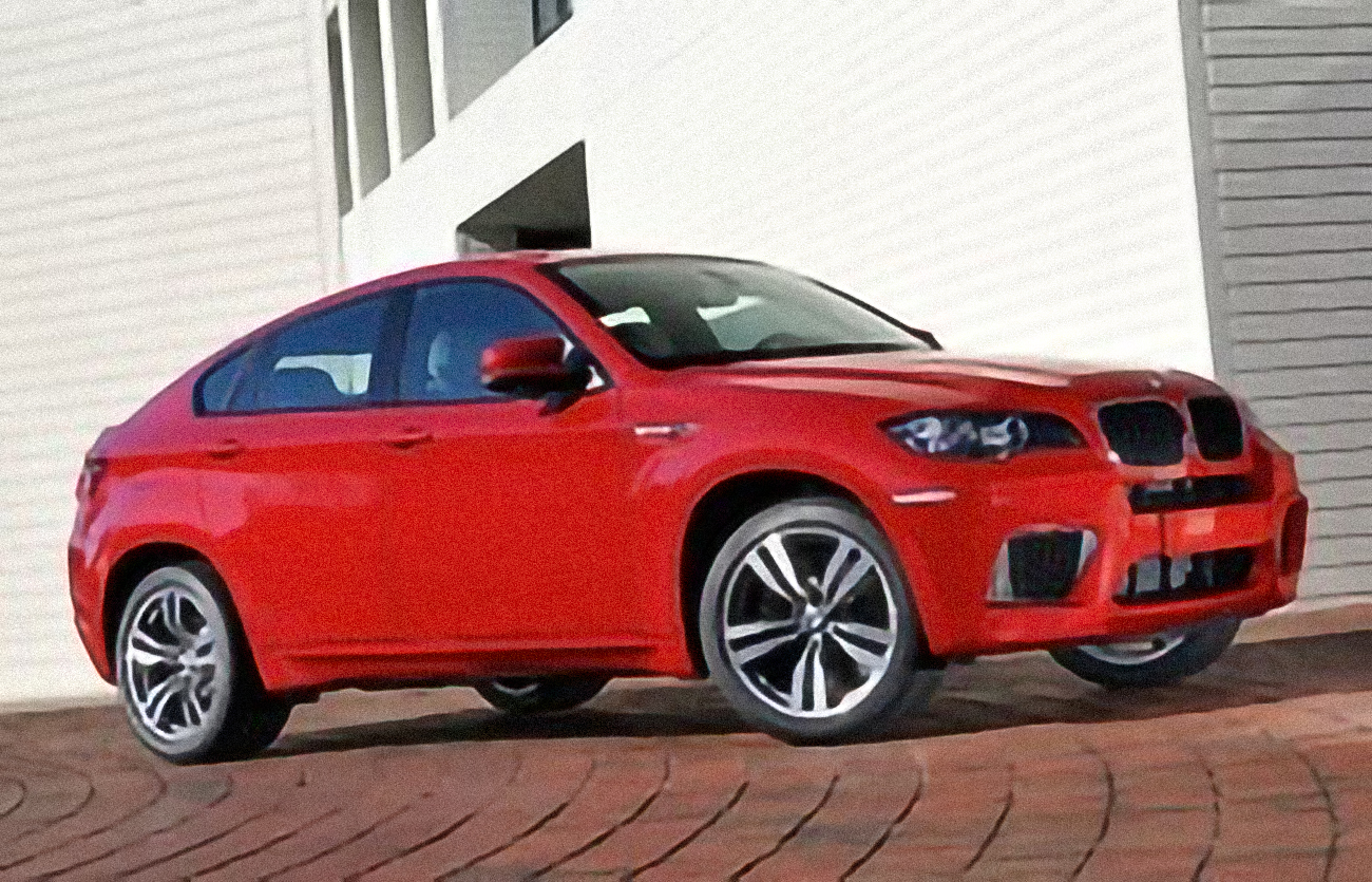 BMW X6 M Base – årsmodell 2013 i bild Bild på BMW X6 M Base – årsmodell 2013
