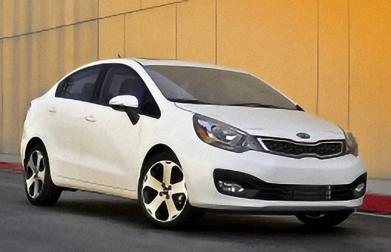Kia Rio LX Sedan – årsmodell 2012 i bild Bild på Kia Rio LX Sedan – årsmodell 2012