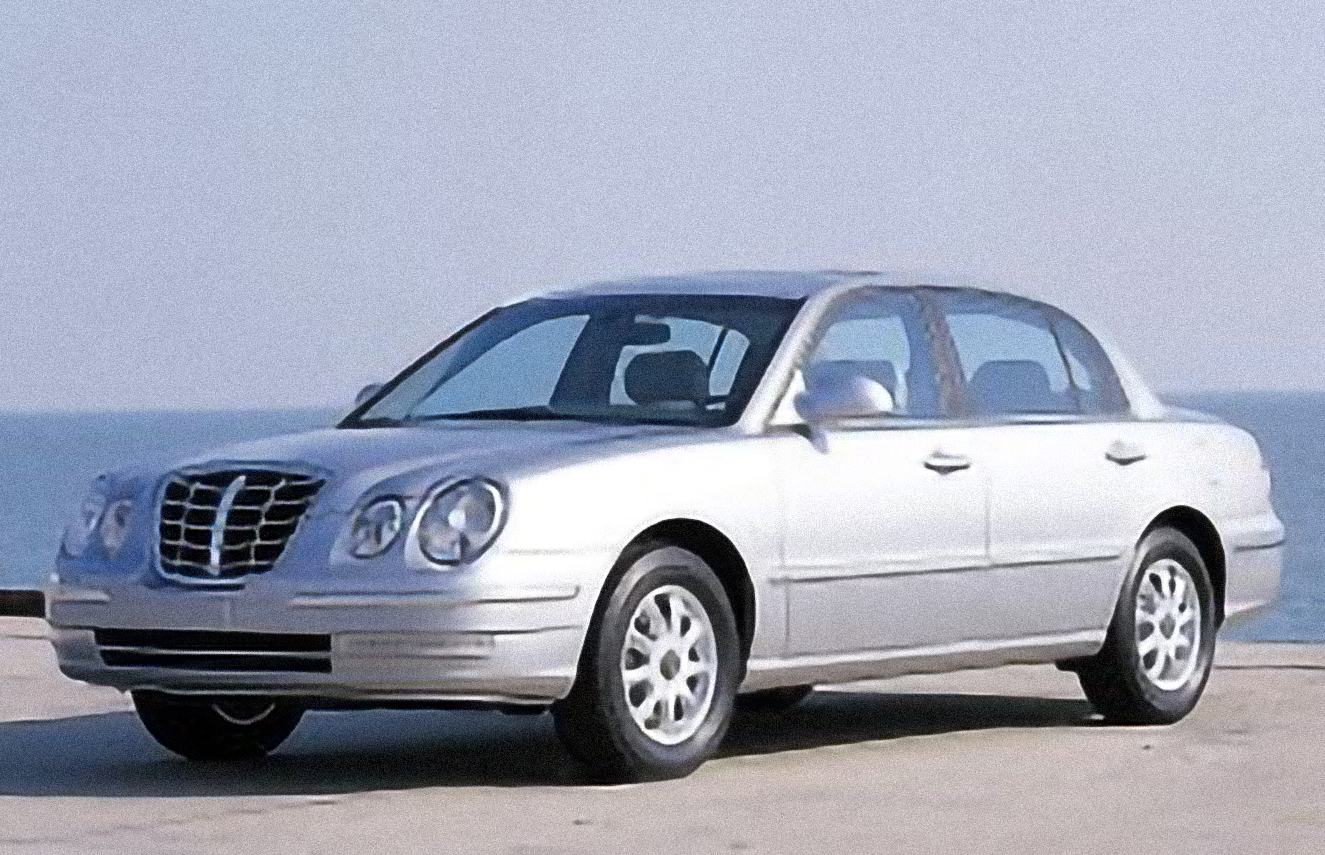 Kia Amanti – årsmodell 2005 i bild Bild på Kia Amanti – årsmodell 2005