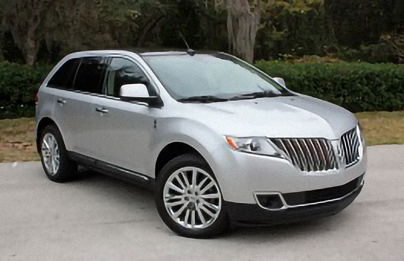 Lincoln MKX AWD – årsmodell 2013 i bild Bild på Lincoln MKX AWD – årsmodell 2013