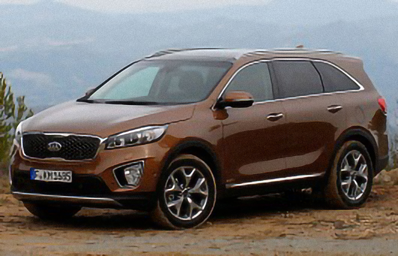 Kia Sorento LX 4dr SUV AWD (2.4L 4cyl 6A) – årsmodell 2015 i bild Bild på Kia Sorento LX 4dr SUV AWD (2.4L 4cyl 6A) – årsmodell 2015
