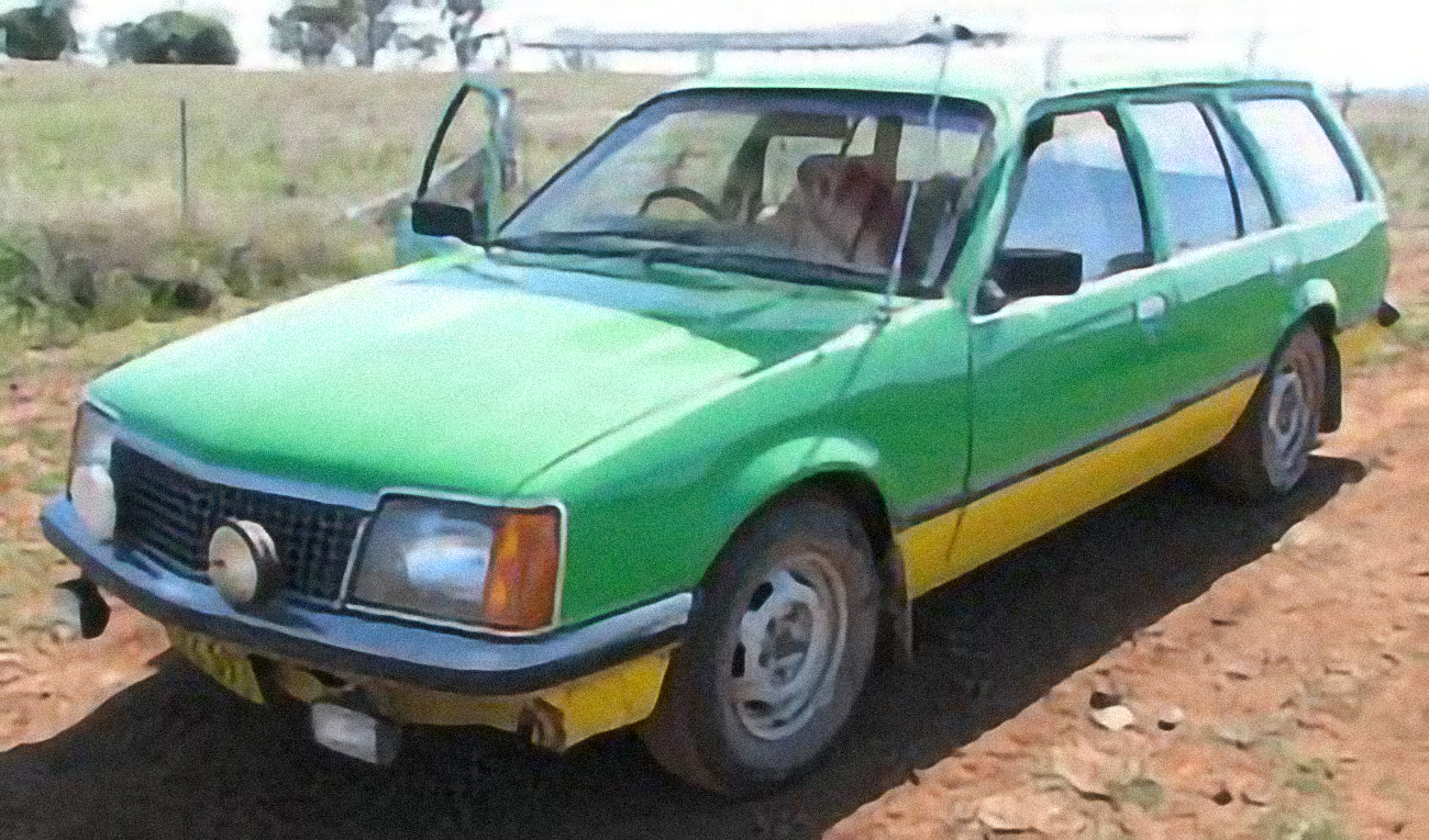 Holden Commodore VH – årsmodell 1982 i bild Bild på Holden Commodore VH – årsmodell 1982