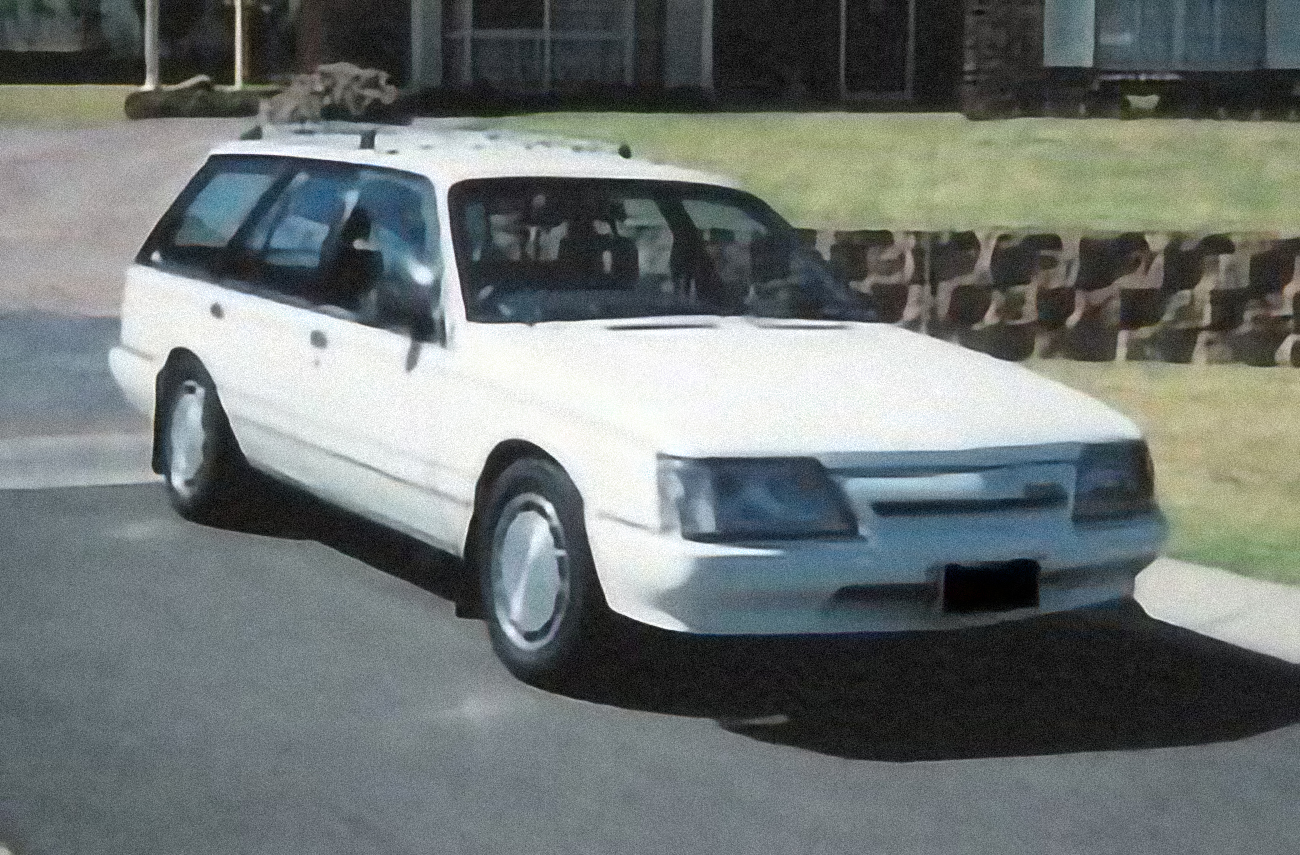 Holden Commodore VK Automatic – årsmodell 1986 i bild Bild på Holden Commodore VK Automatic – årsmodell 1986