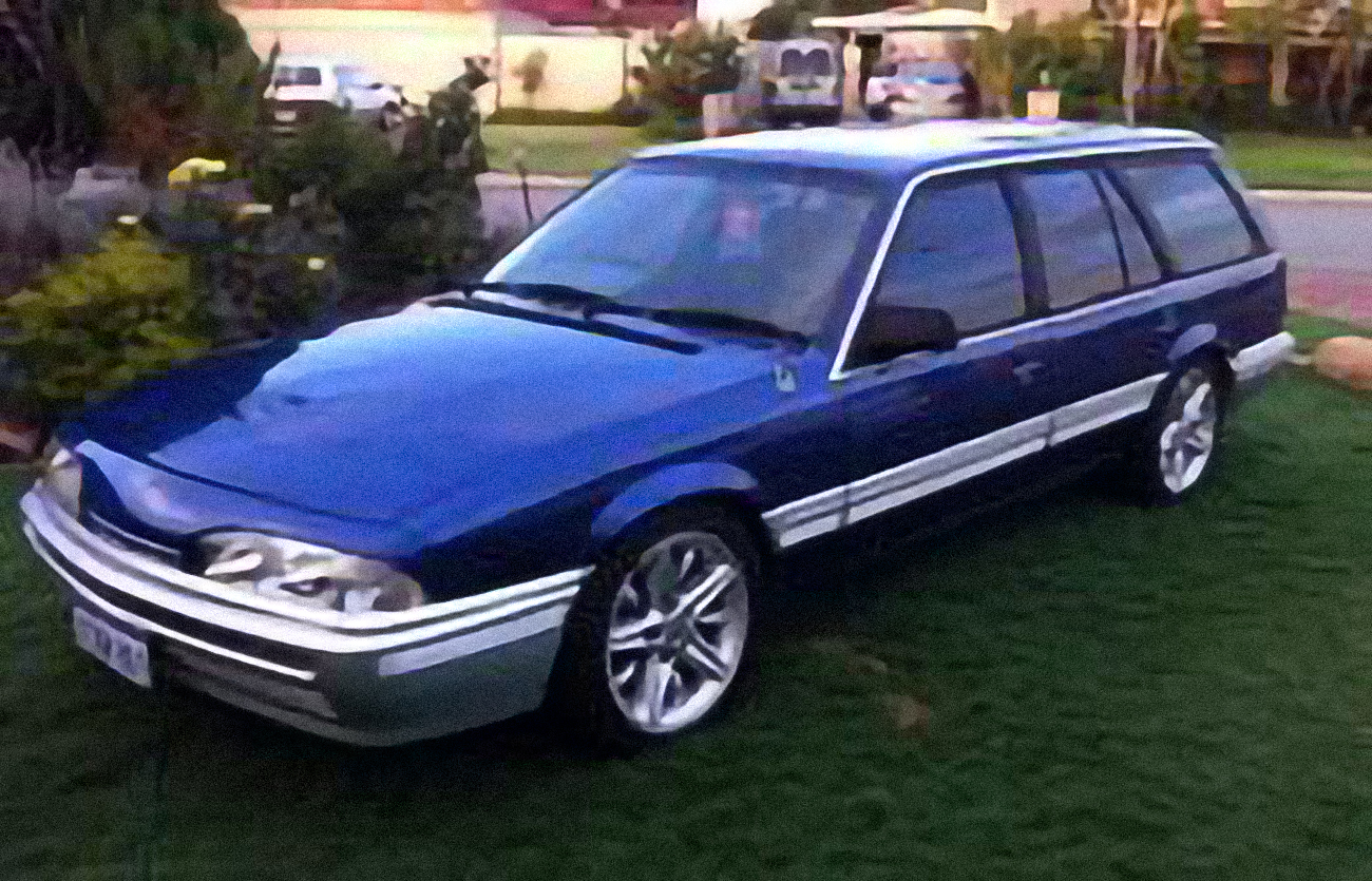 Holden Commodore VN 5.0 – årsmodell 1988 i bild Bild på Holden Commodore VN 5.0 – årsmodell 1988