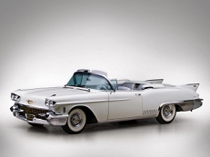 Cadillac Eldorado – årsmodell 1958 i bild Bild på Cadillac Eldorado – årsmodell 1958