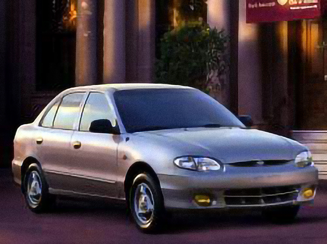 Hyundai Accent 1.3 LSi – årsmodell 1994 i bild Bild på Hyundai Accent 1.3 LSi – årsmodell 1994