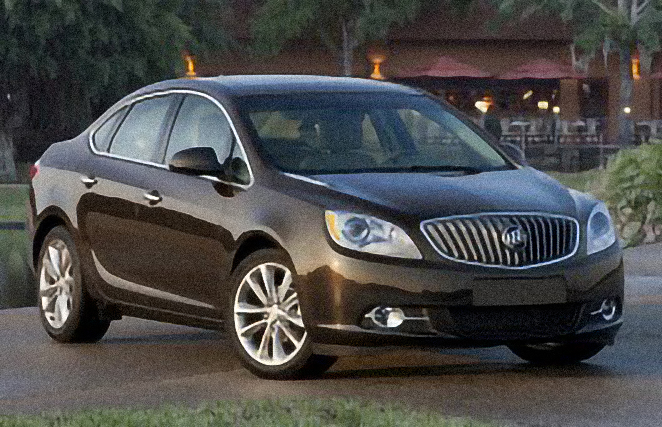 Buick Verano – årsmodell 2012 i bild Bild på Buick Verano – årsmodell 2012