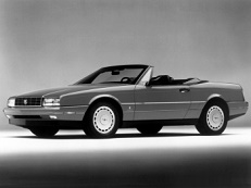 Cadillac Allante – årsmodell 1991 i bild Bild på Cadillac Allante – årsmodell 1991