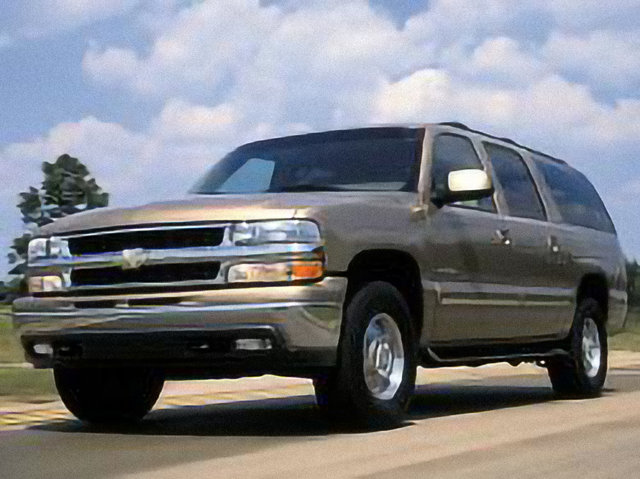 Chevrolet Suburban 5.3 – årsmodell 2000 i bild Bild på Chevrolet Suburban 5.3 – årsmodell 2000