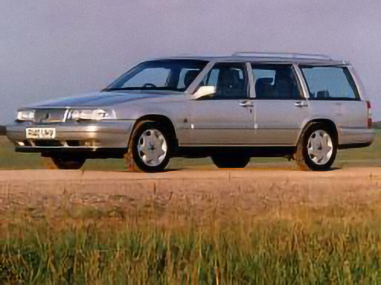 Volvo V90 – årsmodell 1997 i bild Bild på Volvo V90 – årsmodell 1997