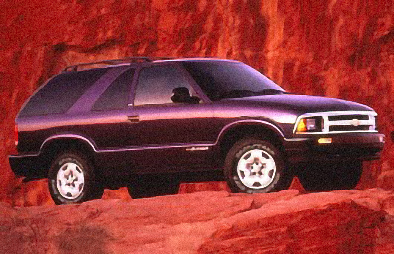 Chevrolet Blazer – årsmodell 1996 i bild Bild på Chevrolet Blazer – årsmodell 1996