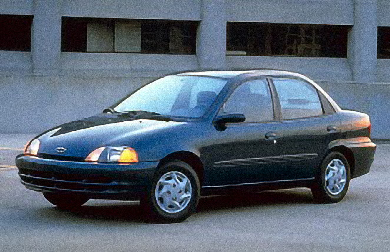Chevrolet Metro 1.3 – årsmodell 1998 i bild Bild på Chevrolet Metro 1.3 – årsmodell 1998