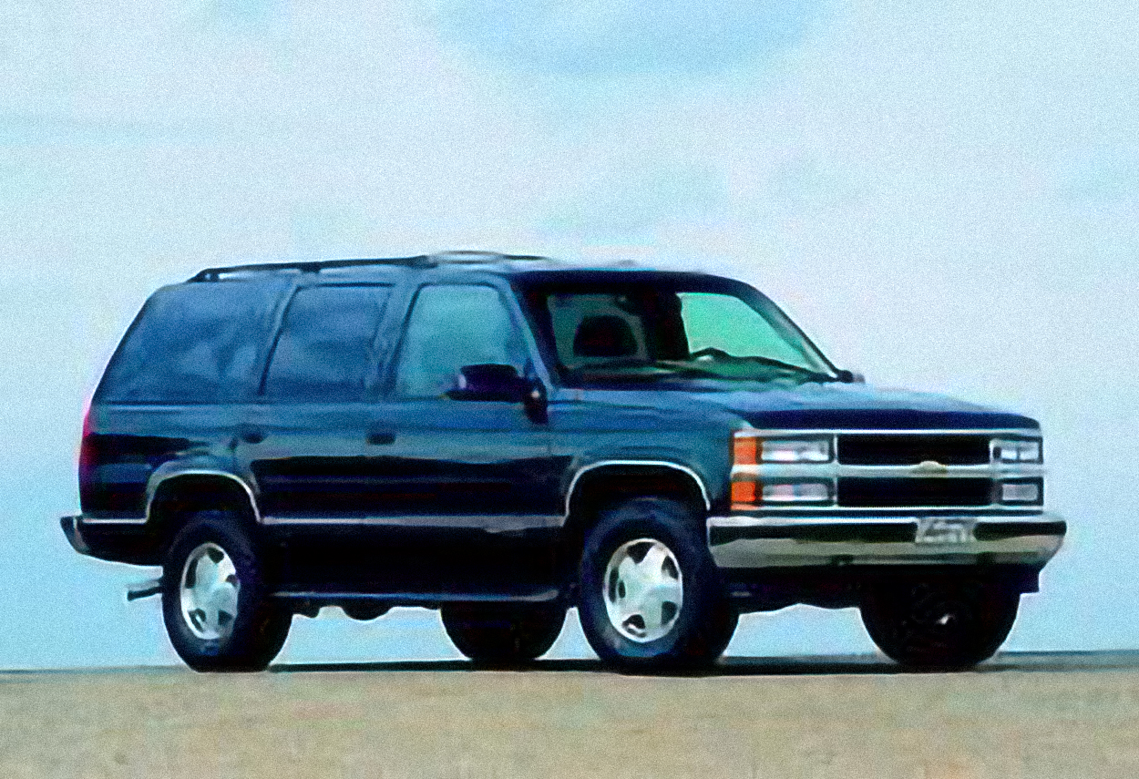 Chevrolet Tahoe 5.7 – årsmodell 1999 i bild Bild på Chevrolet Tahoe 5.7 – årsmodell 1999