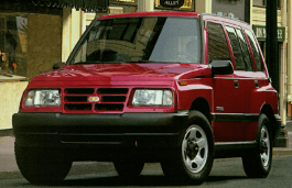 Chevrolet Tracker 1.6 – årsmodell 1997 i bild Bild på Chevrolet Tracker 1.6 – årsmodell 1997