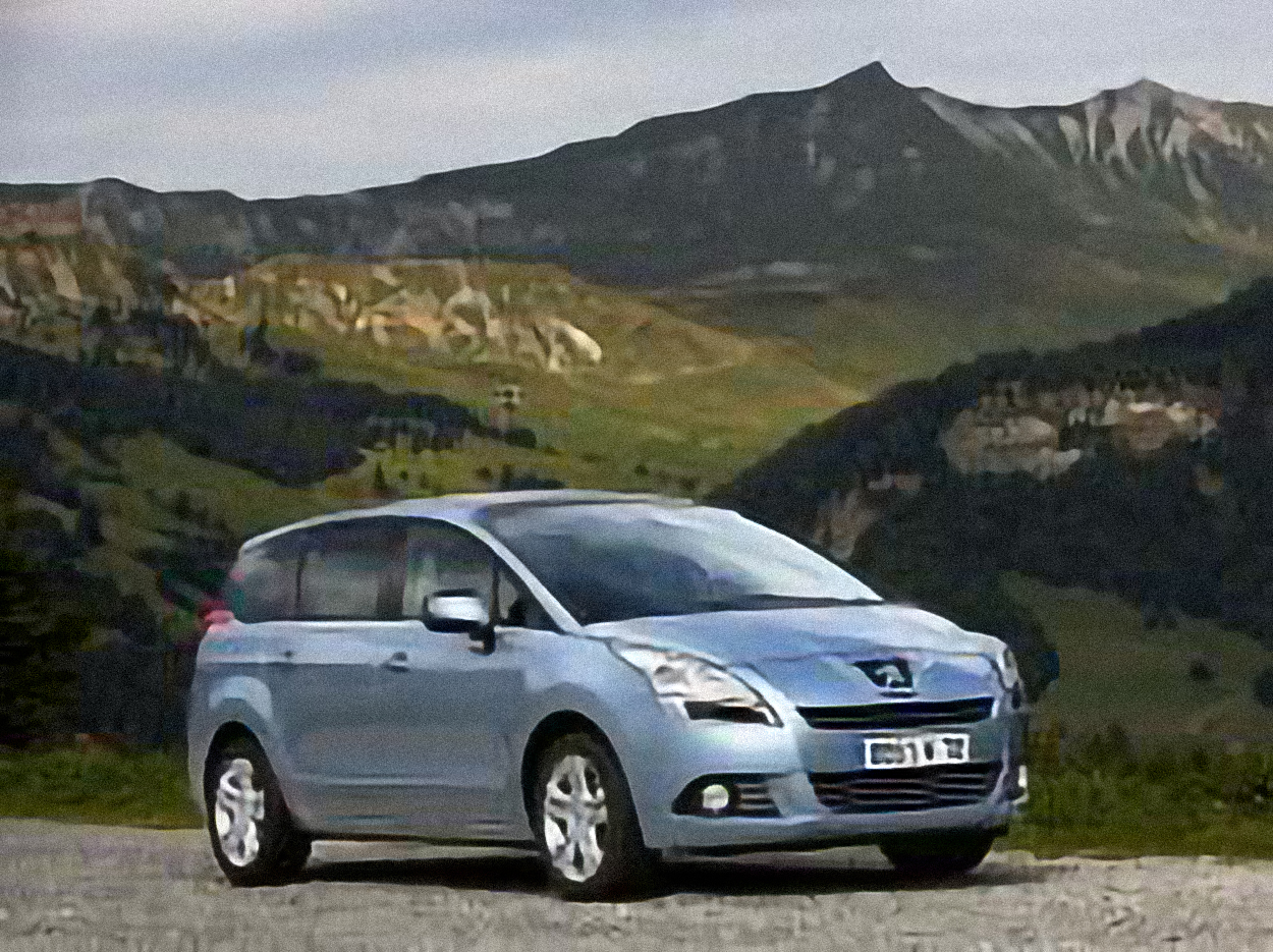 Bild på Peugeot 5008 HDi 110 – årsmodell 2012