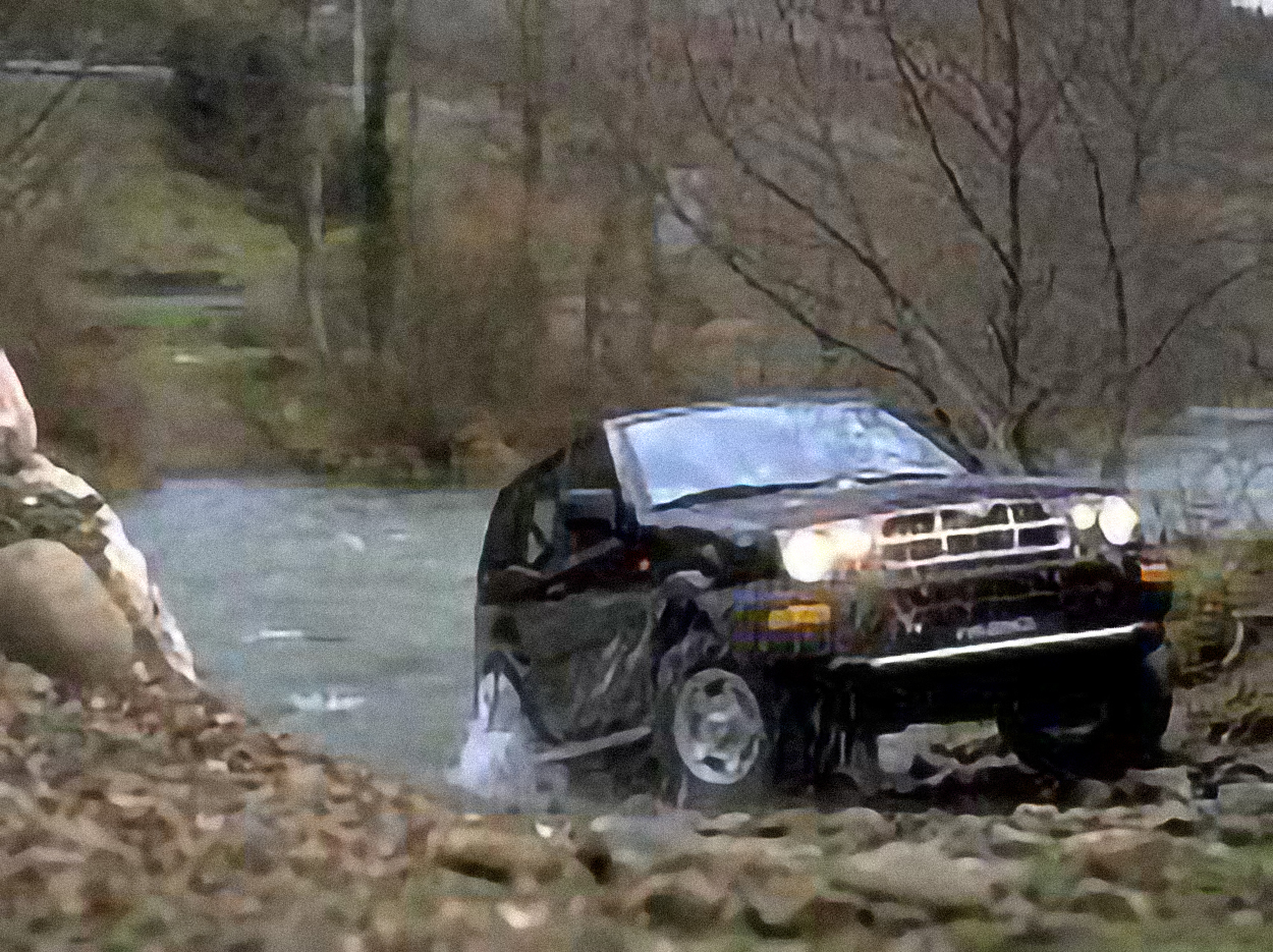 Ford Maverick 2.0i Highclass – årsmodell 2003 i bild Bild på Ford Maverick 2.0i Highclass – årsmodell 2003