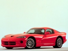 Dodge Viper GTS – årsmodell 2002 i bild Bild på Dodge Viper GTS – årsmodell 2002