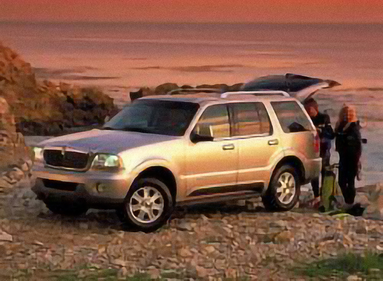 Lincoln Aviator Luxury – årsmodell 2005 i bild Bild på Lincoln Aviator Luxury – årsmodell 2005