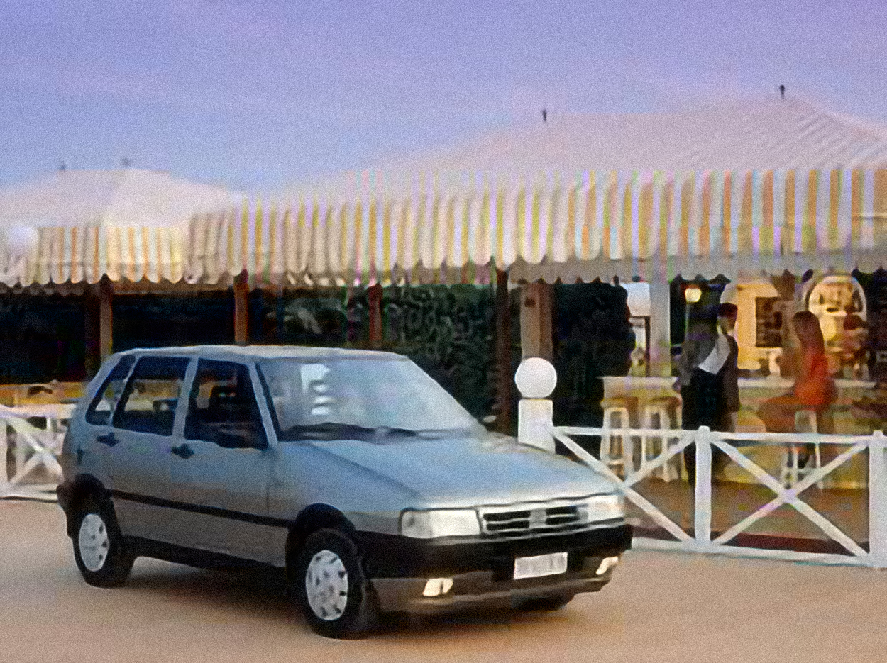 Fiat Uno Turbo IE – årsmodell 1989 i bild Bild på Fiat Uno Turbo IE – årsmodell 1989