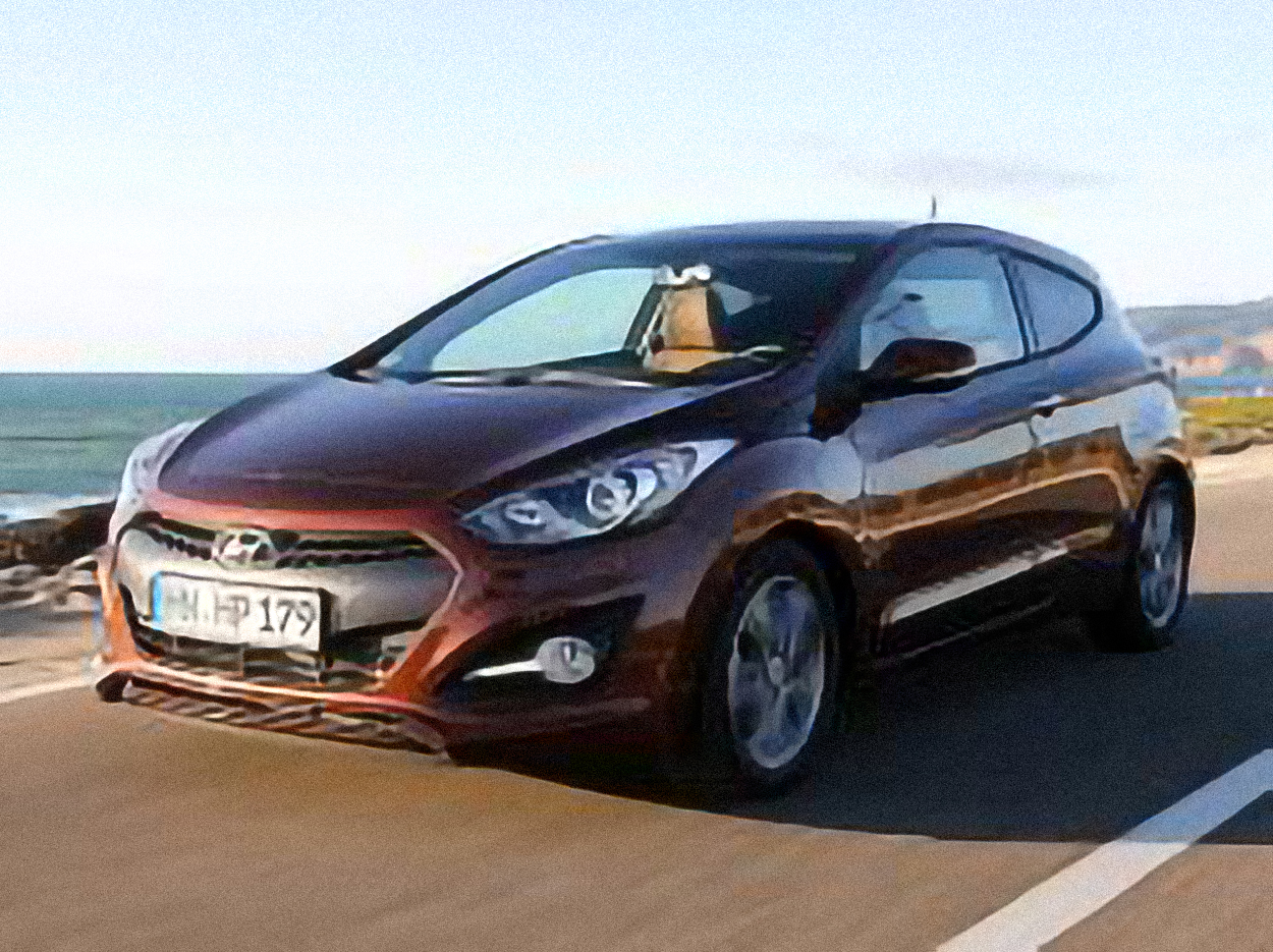 Hyundai i30 cw 1.6 CRDi – årsmodell 2012 i bild Bild på Hyundai i30 cw 1.6 CRDi – årsmodell 2012