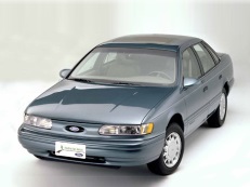 Ford Taurus SHO – årsmodell 1992 i bild Bild på Ford Taurus SHO – årsmodell 1992